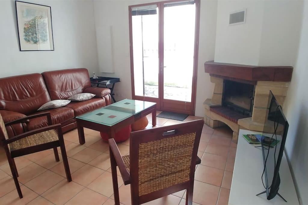 Comme A La Maison Cenon Εξωτερικό φωτογραφία